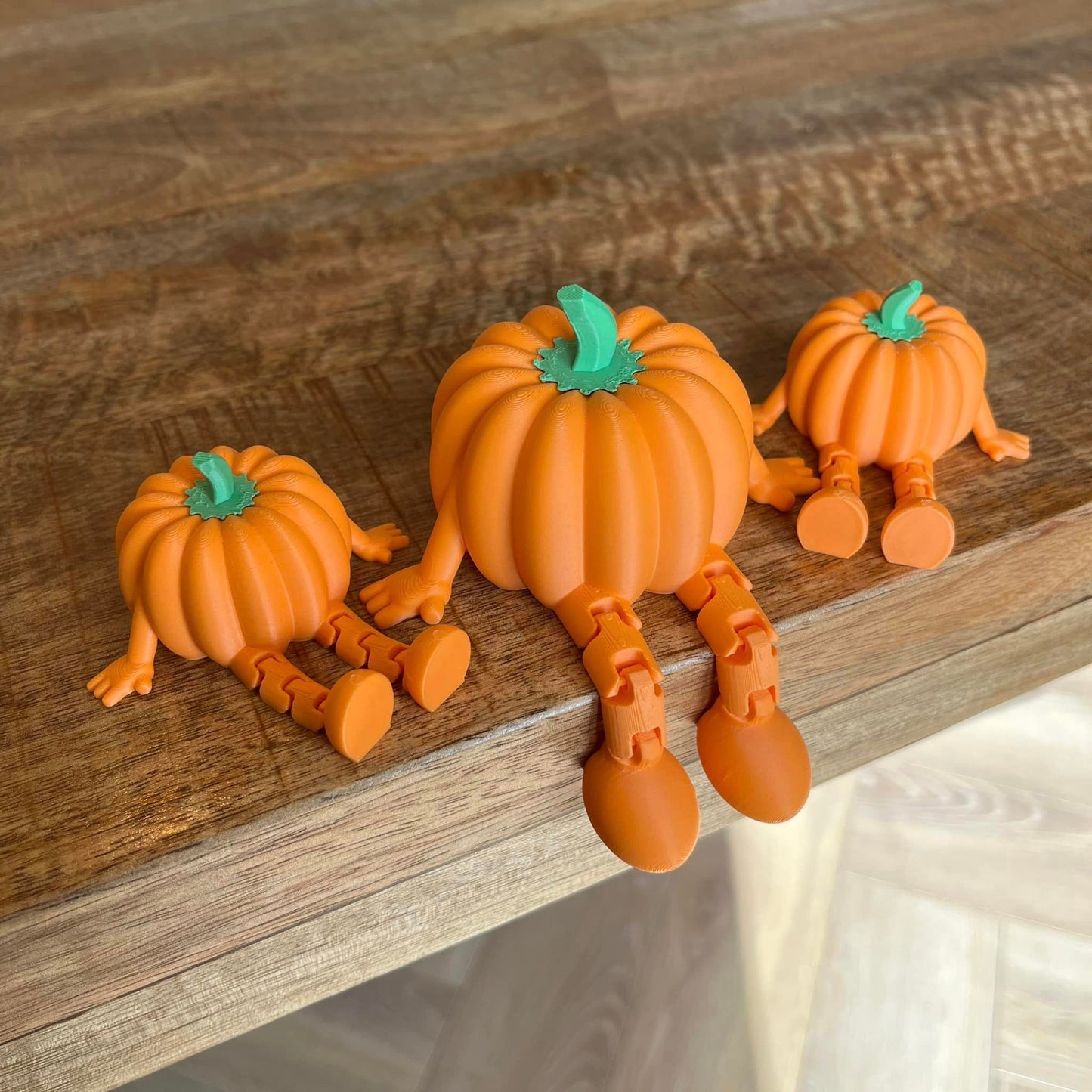Pompoen mannetjes met flexibele beentjes